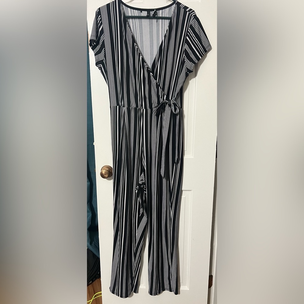 Striped Black and White Jumpsuit Size XL